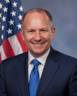 Lloyd Smucker